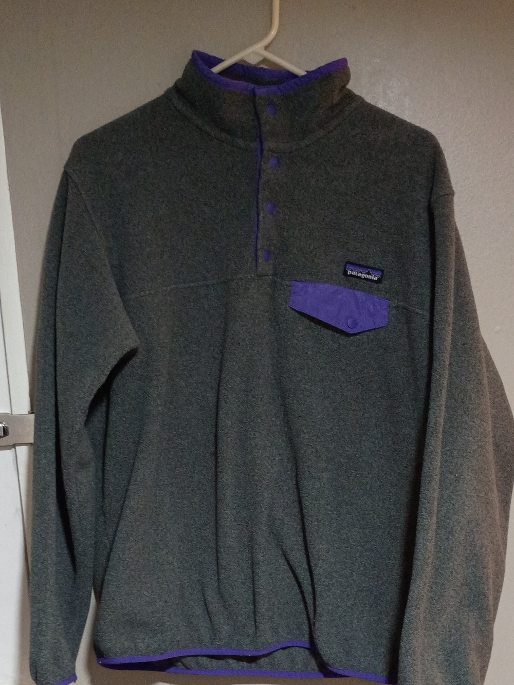 Patagonia Gray Turtleneck Fleece with Purple Trim